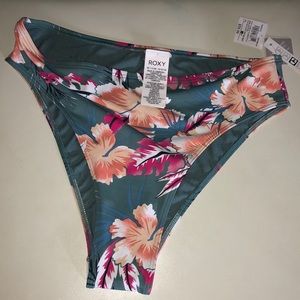 NWT ROXY swimsuit bottom size M to L